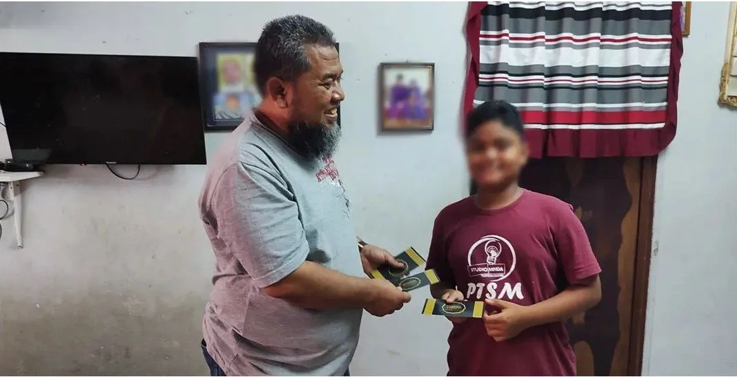 Program Ziarah dan Agihan Bantuan Persekolahan 2023 — gambar 2